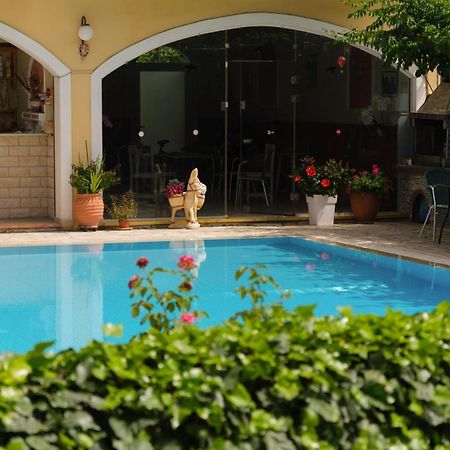 Kalypso Gouvia Aparthotel ภายนอก รูปภาพ