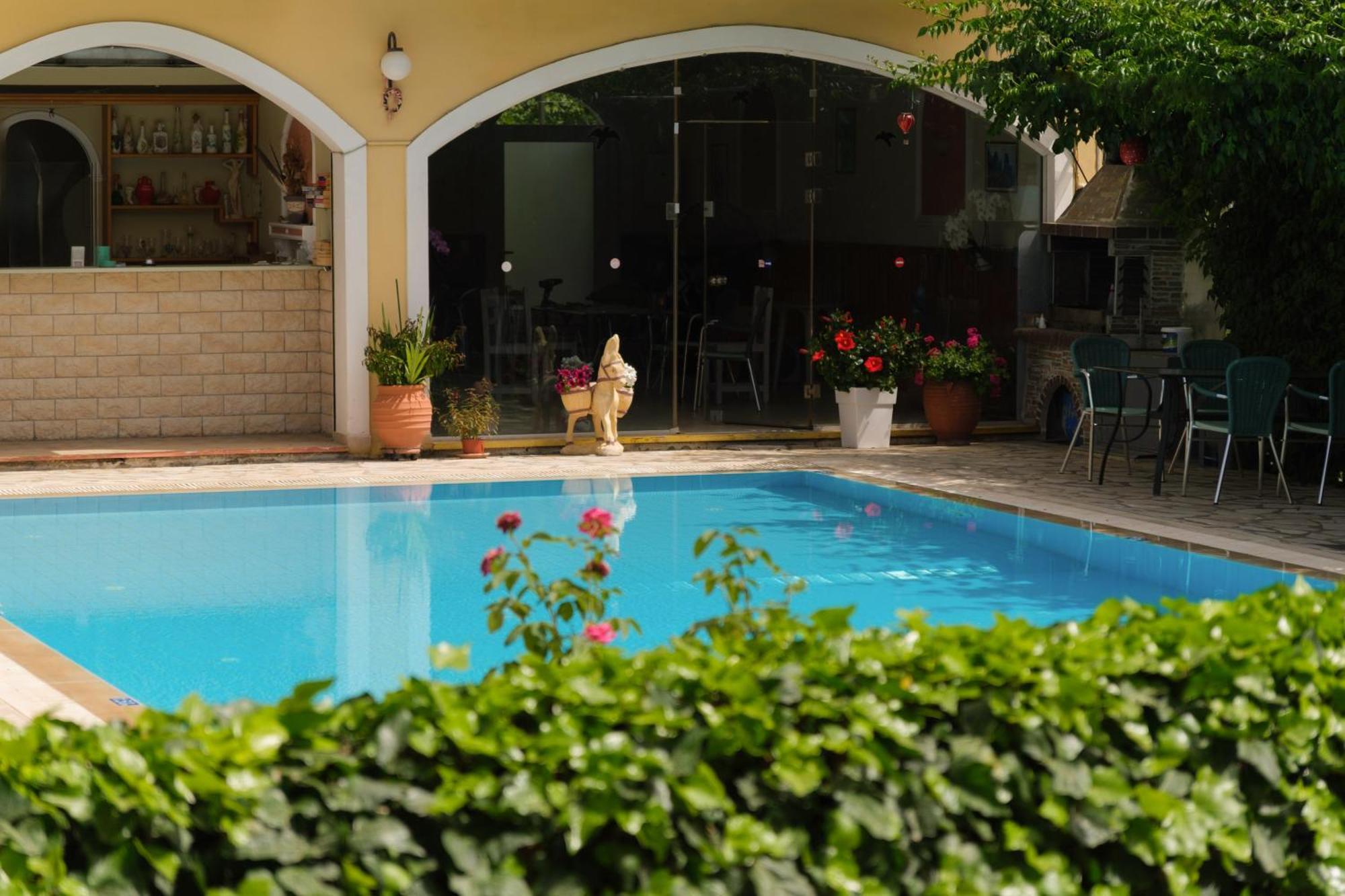 Kalypso Gouvia Aparthotel ภายนอก รูปภาพ