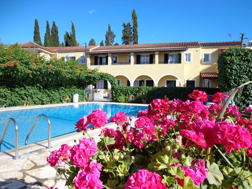 Kalypso Gouvia Aparthotel ภายนอก รูปภาพ